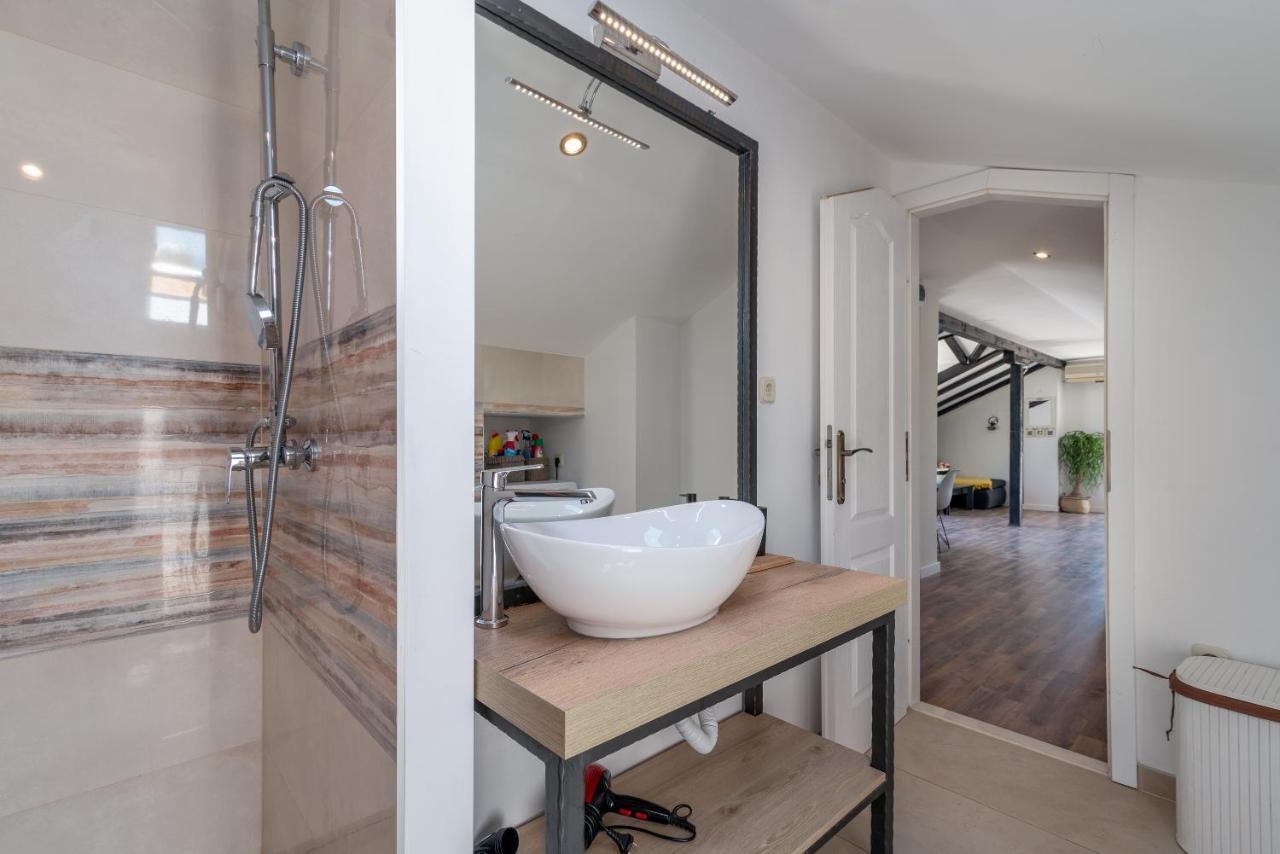 Apartments Dobrila Kaštel Novi المظهر الخارجي الصورة